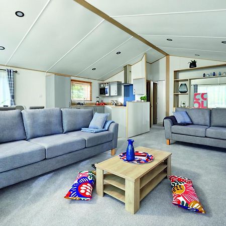 Newperran Holiday Park New Quay エクステリア 写真