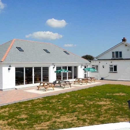 Newperran Holiday Park New Quay エクステリア 写真