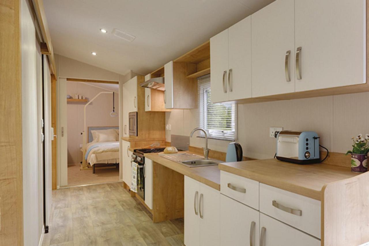 Newperran Holiday Park New Quay エクステリア 写真