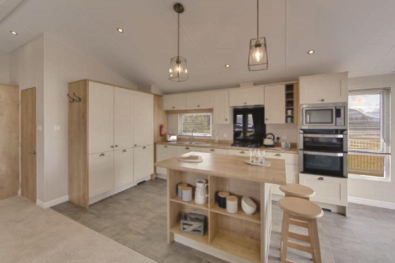 Newperran Holiday Park New Quay エクステリア 写真