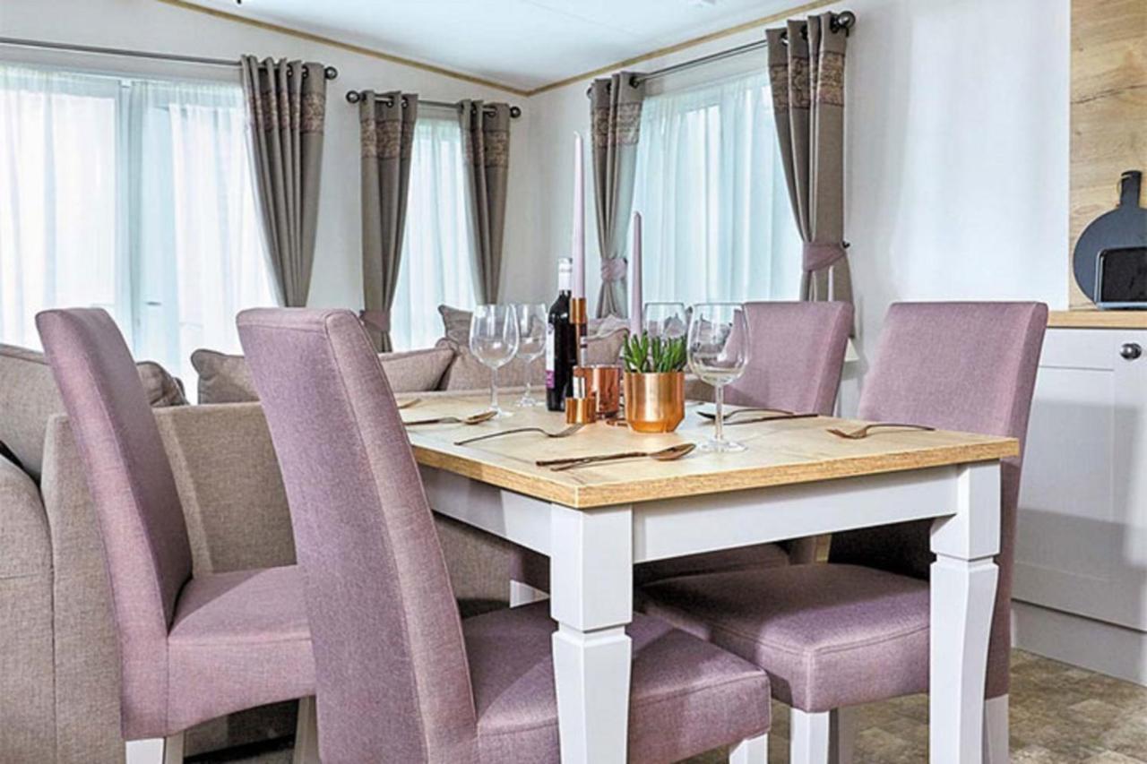 Newperran Holiday Park New Quay エクステリア 写真