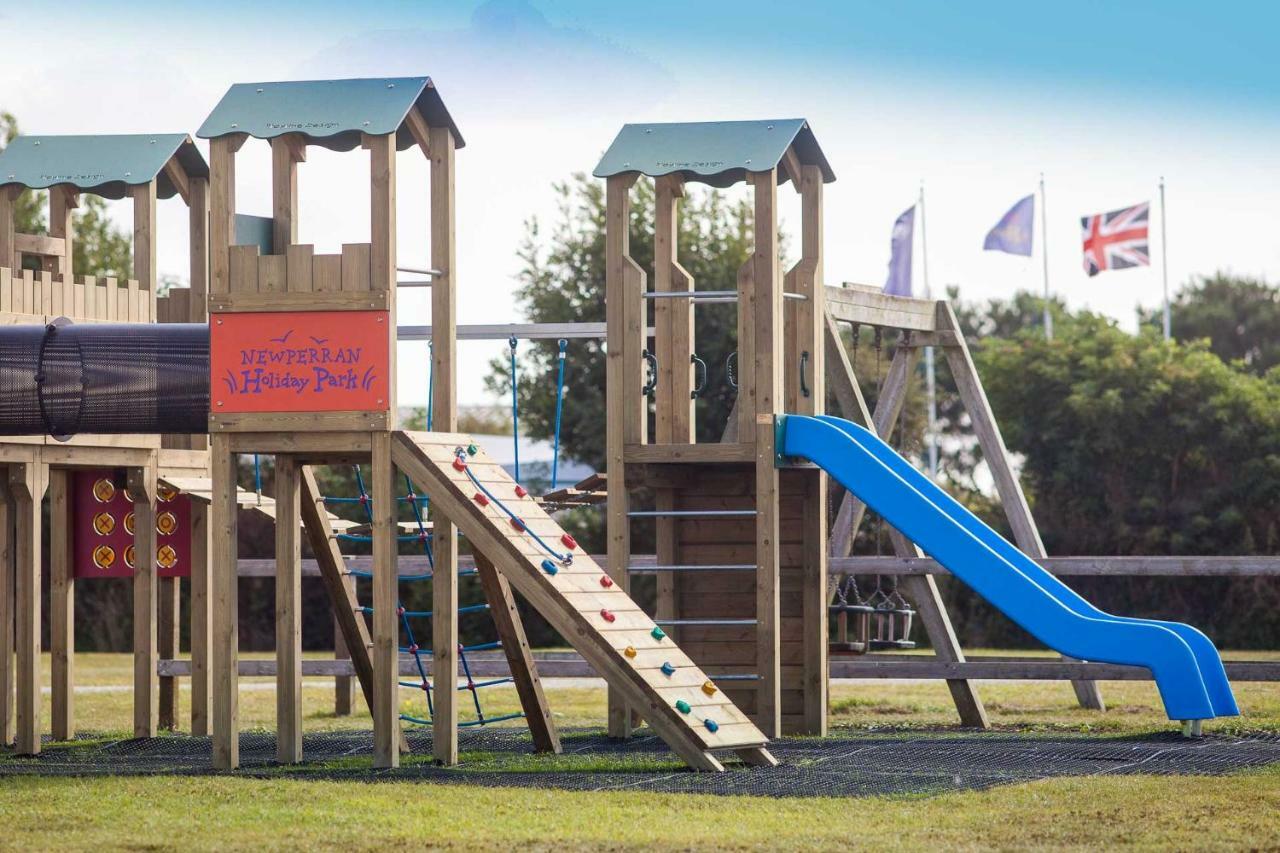 Newperran Holiday Park New Quay エクステリア 写真