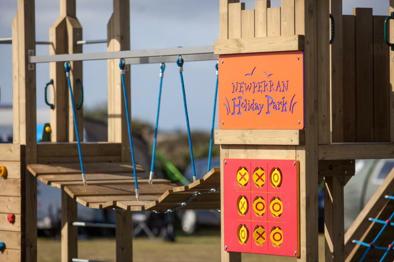 Newperran Holiday Park New Quay エクステリア 写真