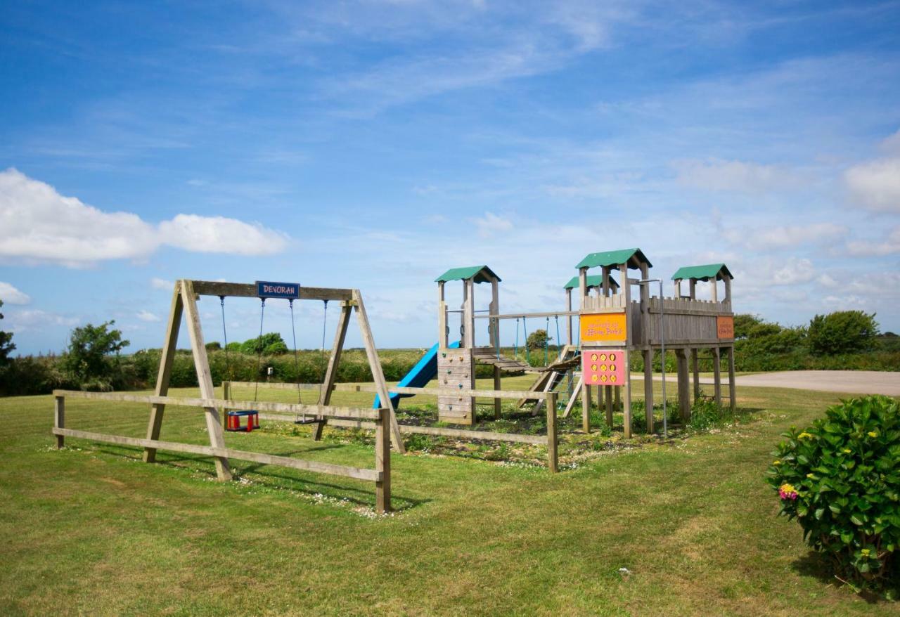 Newperran Holiday Park New Quay エクステリア 写真